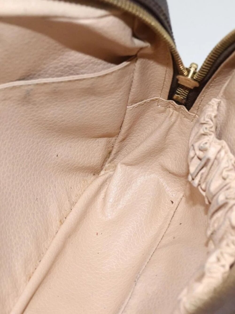 LOUIS VUITTON Monogram Trousse Toilette 23 Clutch Bag - Picture 13 of 16